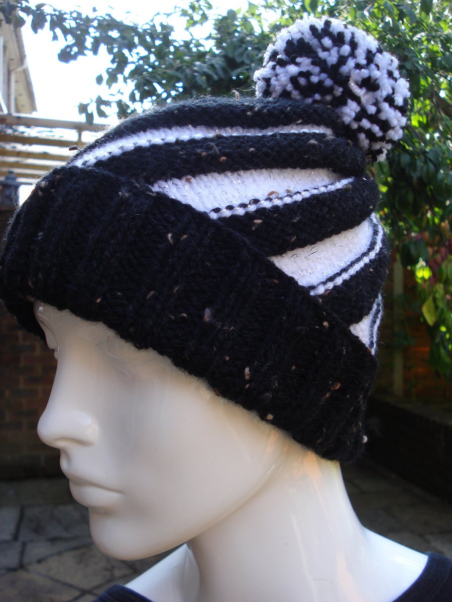 Black and White Aran Hat With A Twist And A Sparkle Adult Medium To Large (R344)