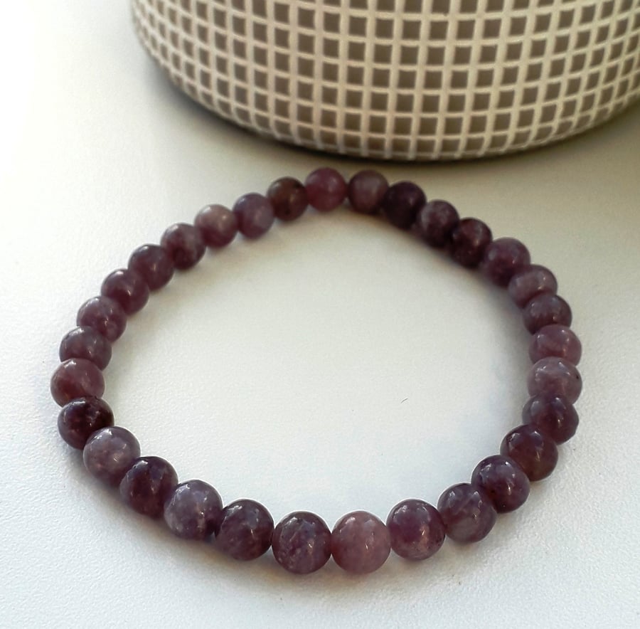 Lepidolite gemstone stretch bracelet beaded lilac gray