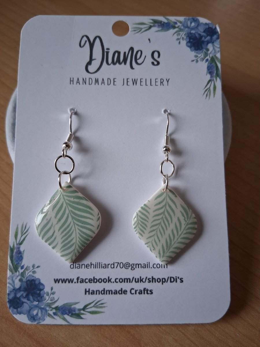 Leaf Pattern Earrings 