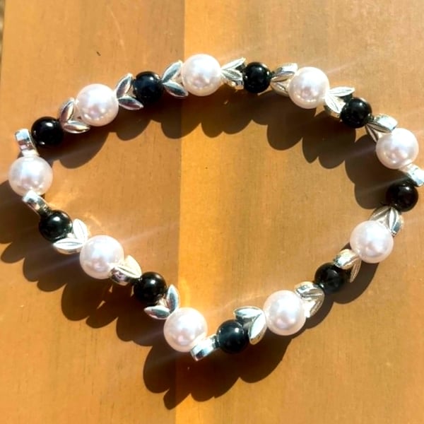 Handmade Black Pearl Beaded Bracelet with Silver-Tone Accents