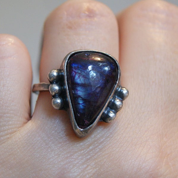 Labradorite Rustic Ring, Boho Jewellery