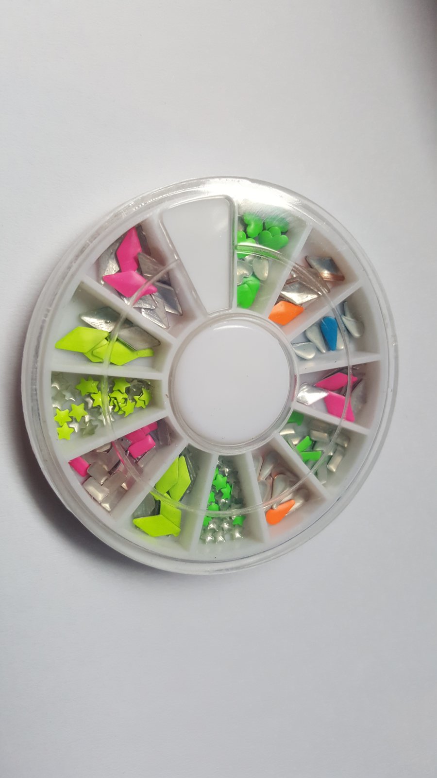 1 x Filled Storage Wheel - 6cm - Mixed Shaped Studs - Mixed Colour 