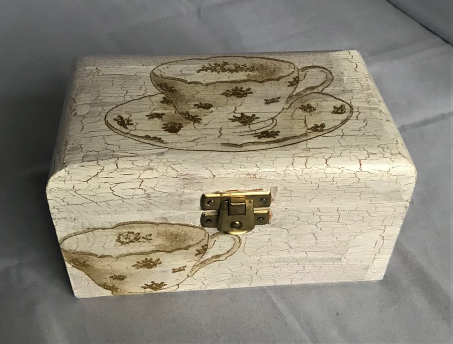 Decorated Tea Box 2 Section Gold White Crackle Cups & Saucers Time For Tea Wood
