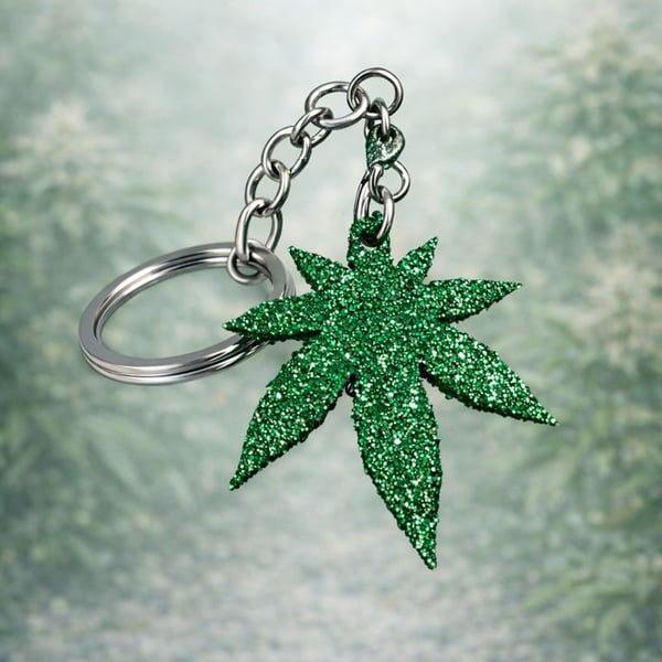 Handmade Custom Leaf Keyring – 3D Printed, Personalised Colour, Made to Order UK