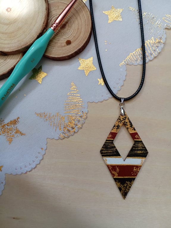 Red and black lined hand painted diamond wooden necklace 