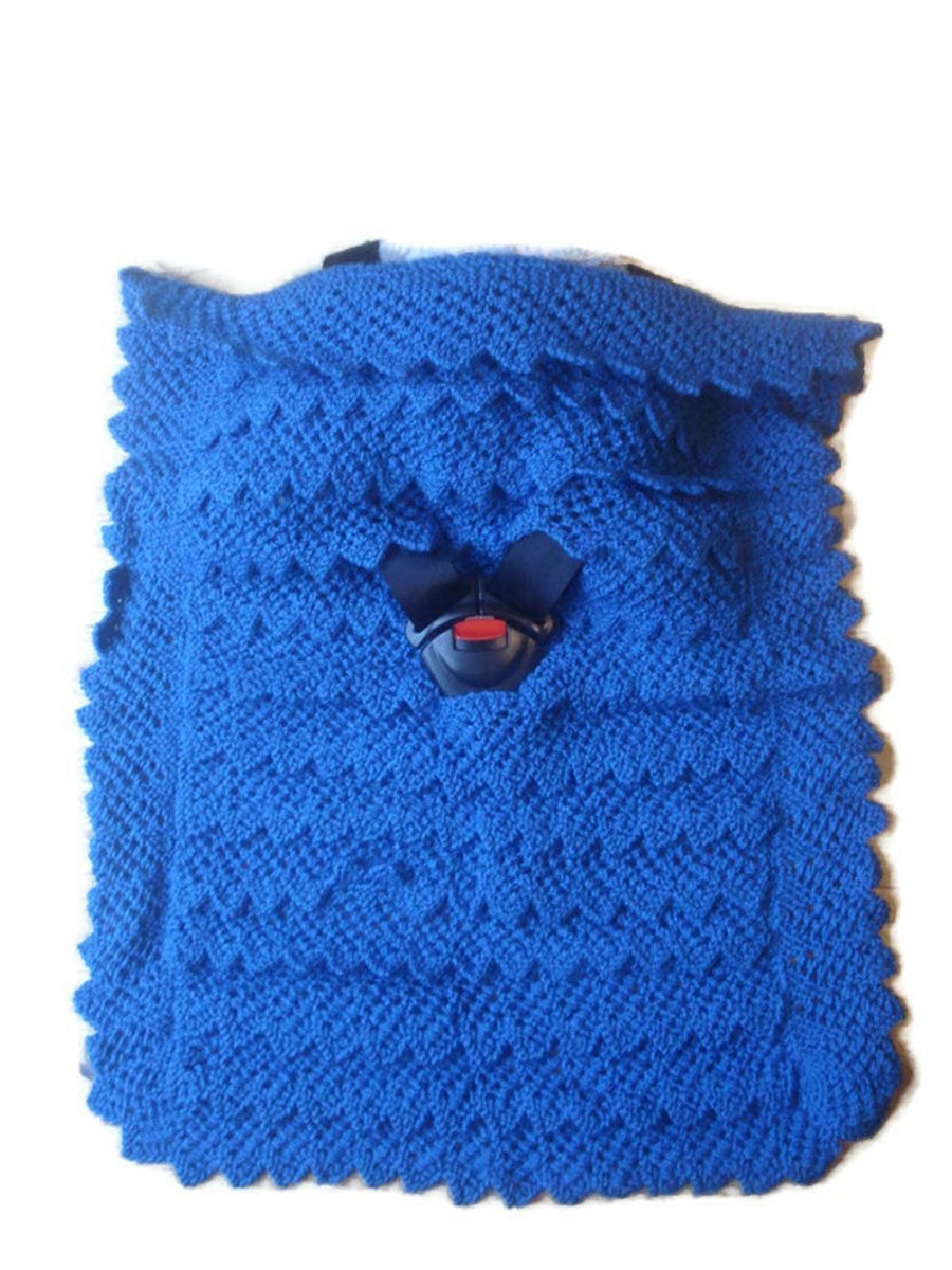 Blue Blanket Made with Layers of Knitted Lace Car Seat with Openings For Straps