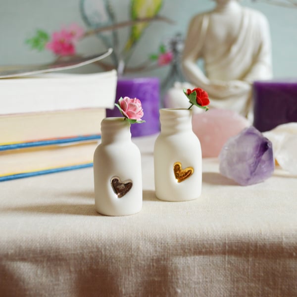 Mini Bottle with Embossed Heart and Paper Rose (Wire stem)