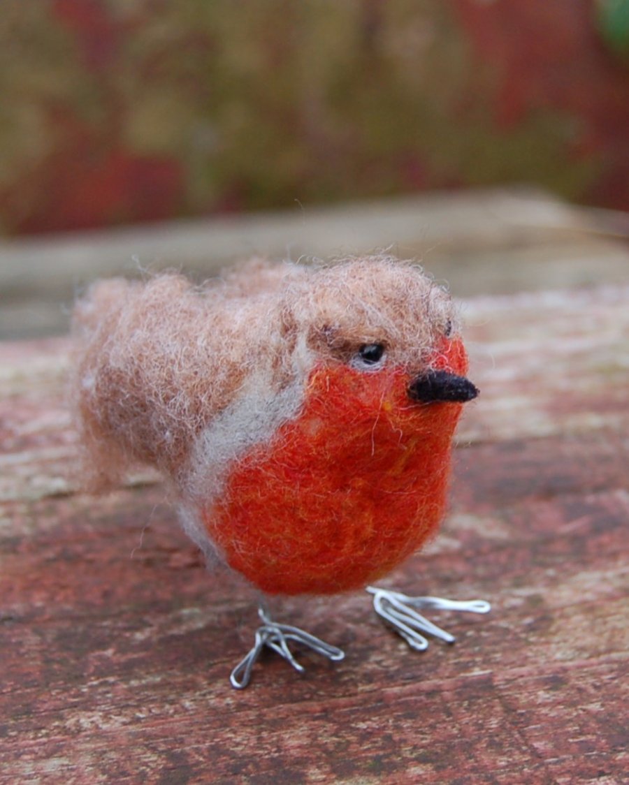 Needle Felt Robin - wool textile art 