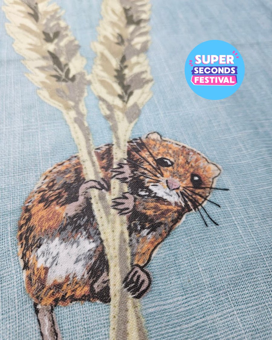Super Seconds Festival, Harvest Mouse organic cotton tea towel, ex-display
