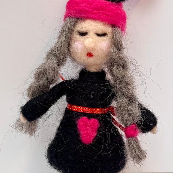 Vera the Valentine Gnome