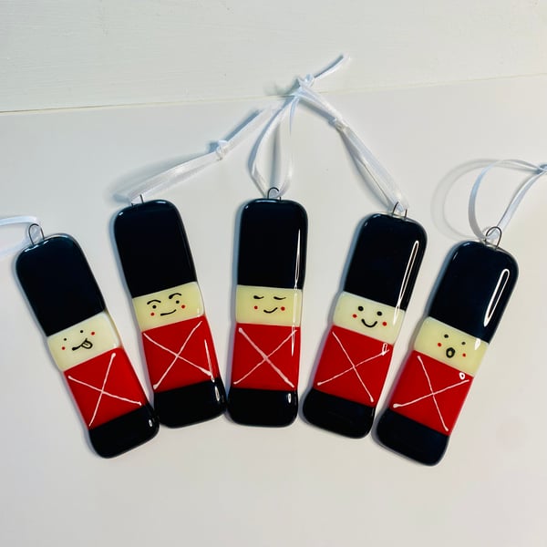 5 Fused glass soldiers Christmas tree decoration ornament 