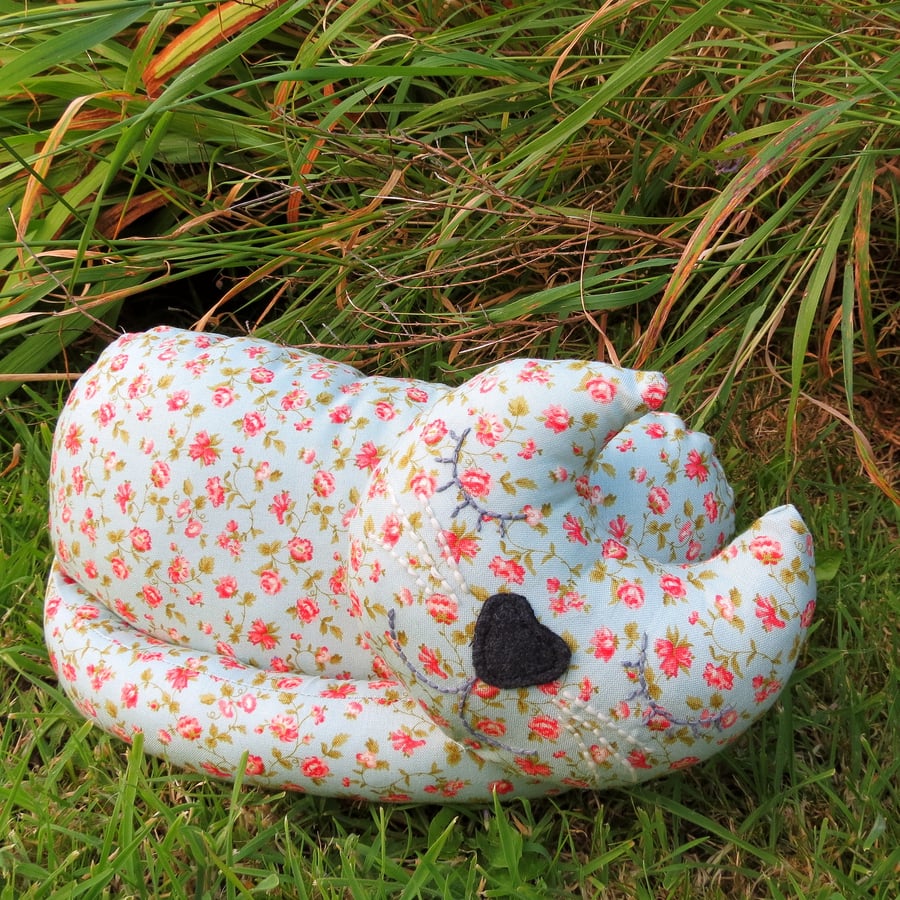SALE!!!  A snoozy cat doorstop.  Cat bookend.  