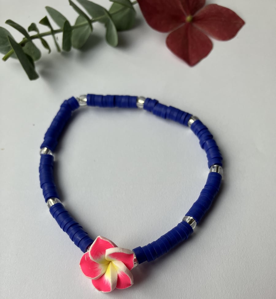 Clay-bead bracelet with PINK Frangipani charm