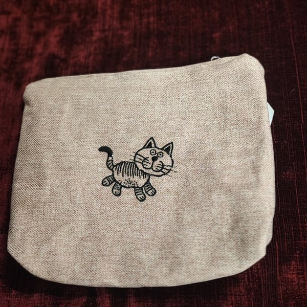 Cosmetic, Toiletries Bag with embroidered Cat