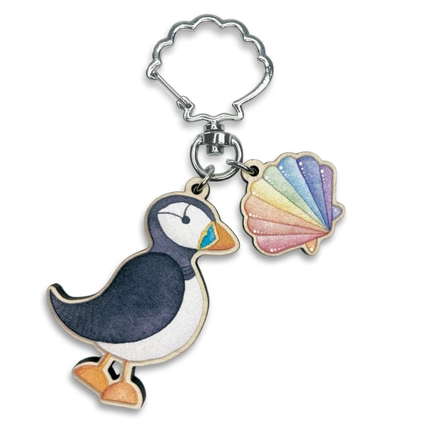 Puffin Keyring - Wooden Key Fob with Bee - Maple Wood Seaside Key Chain