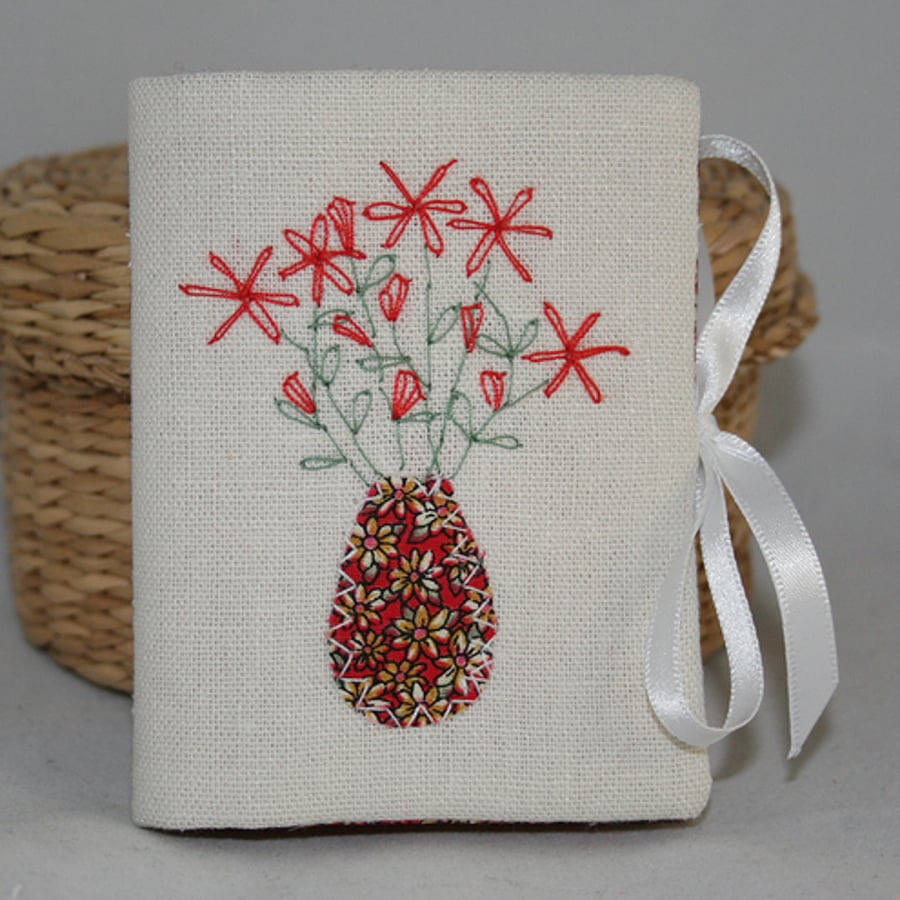 Flower Vase Needle Book