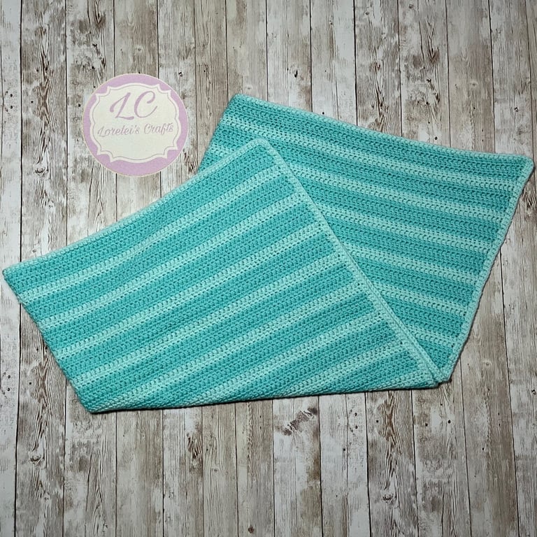 Crochet stripe baby blanket 