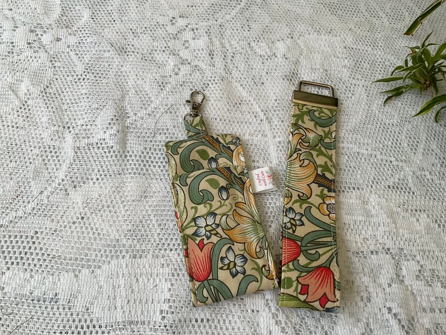 William Morris “Golden Lily”Wristlet