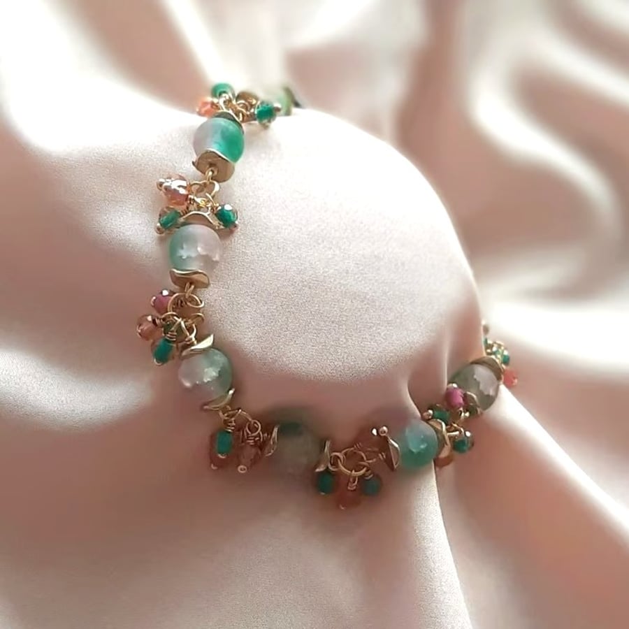 Beaded charm bracelet