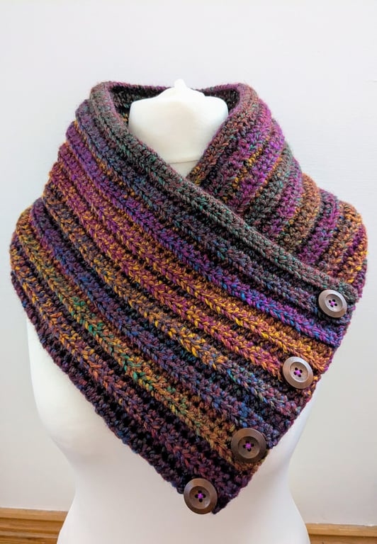 Crochet cowl