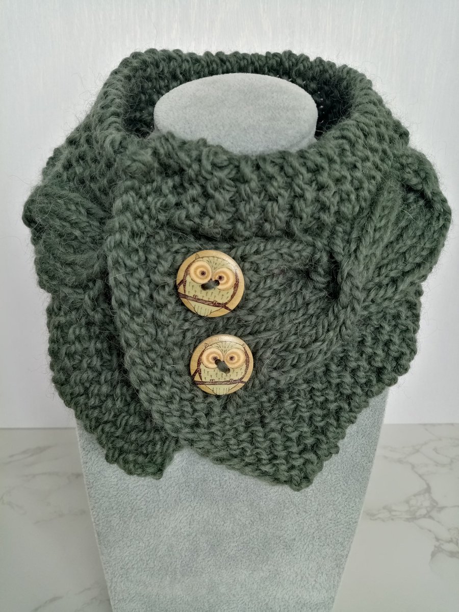 Cable Knit Neck Warmer for Kids 100% Pure Wool, Owl Buttons