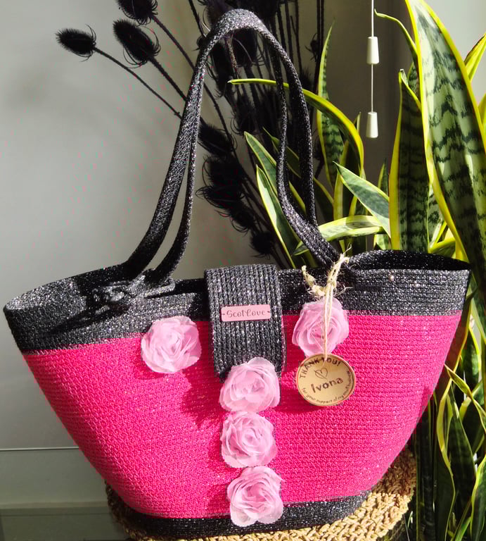 String's basket: pink-black with silver shine