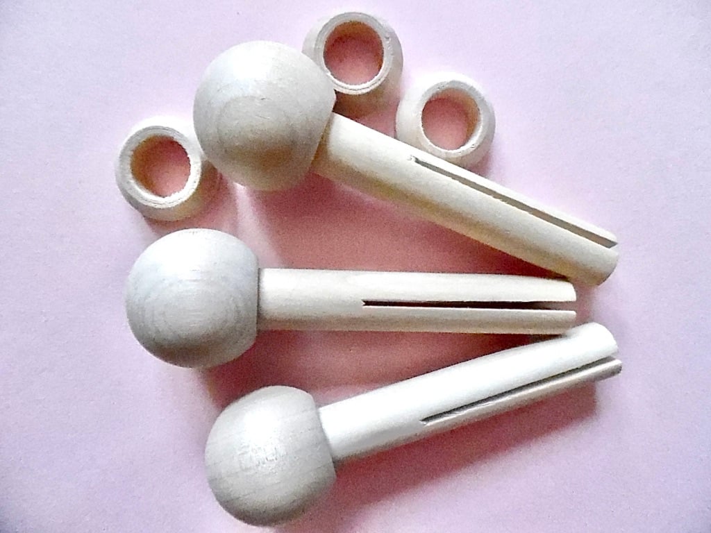 5 x Traditional Dolly Pegs, Heads and Stands