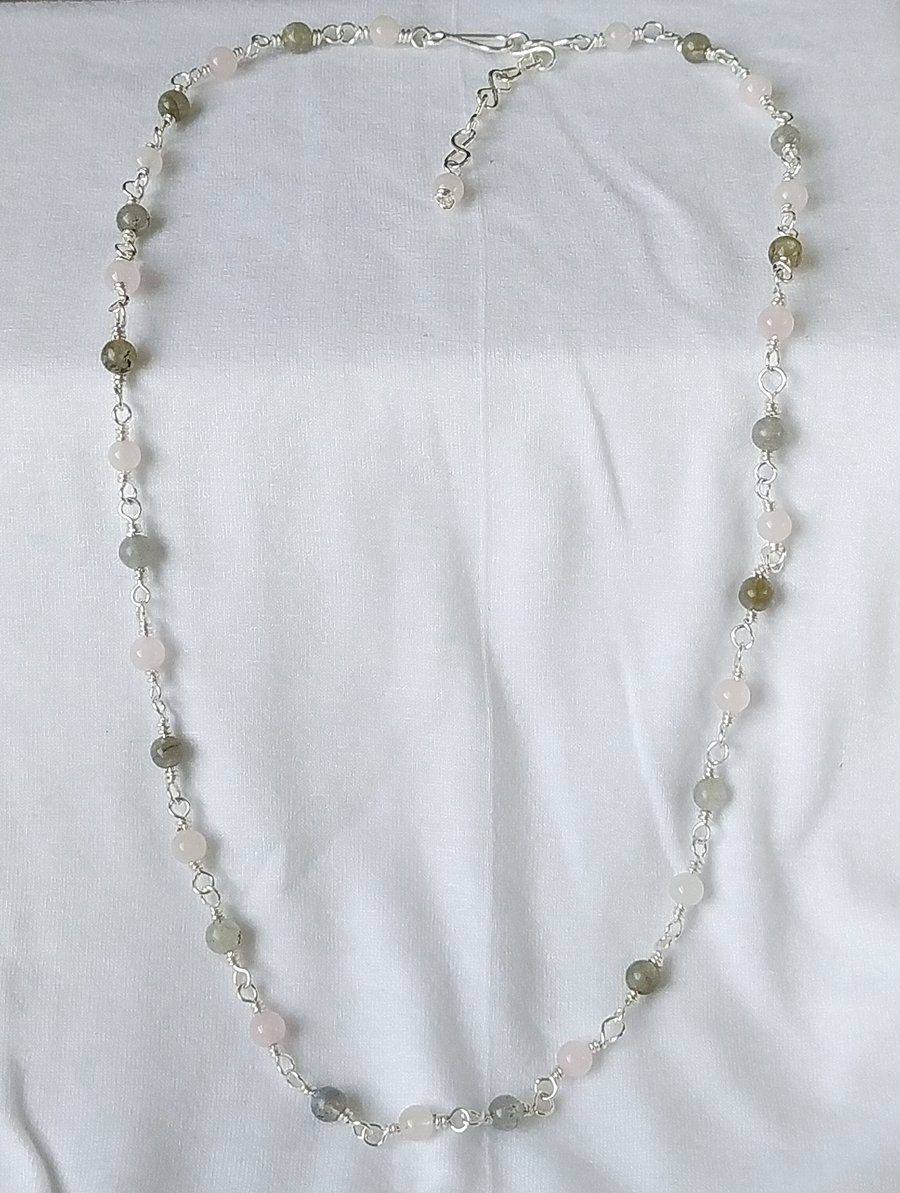 Rosequartz and Labradorite Dainty Chain Necklace