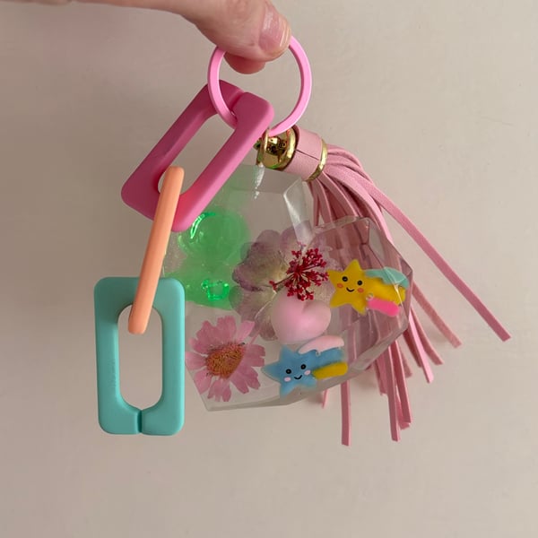 Resin keyring,resin keychain, heart keychain with tassel, handbag charms