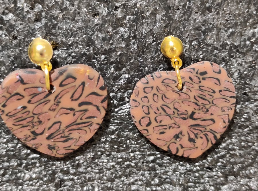 Oopsy leopard print heart polymerclay earrings