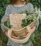 Wooden Flower Press with Straps in Delicate Daisy - Image 3