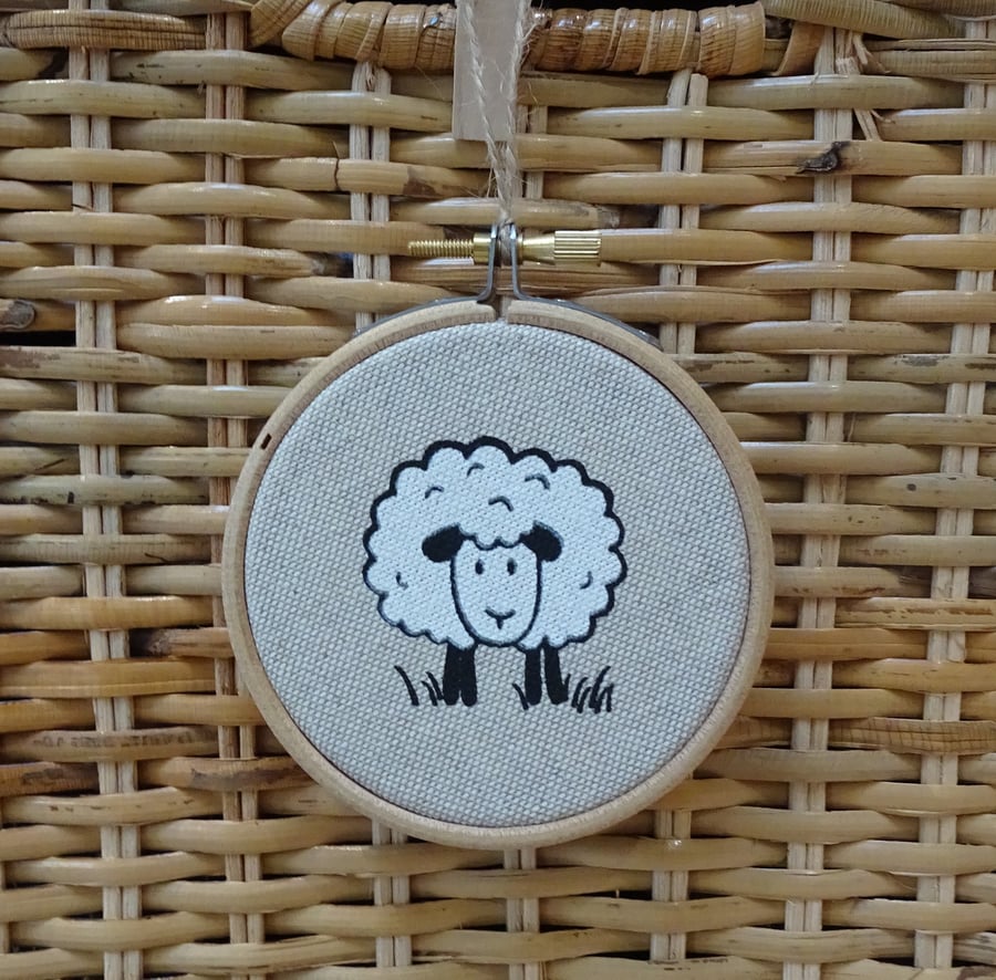 Sheep Hanging Hoop