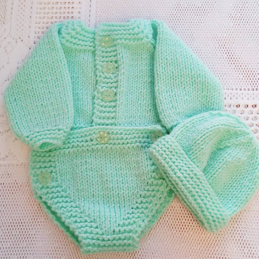 Long Sleeved Romper and Hat Set, Baby Shower Gift, Premature Sizes Available 