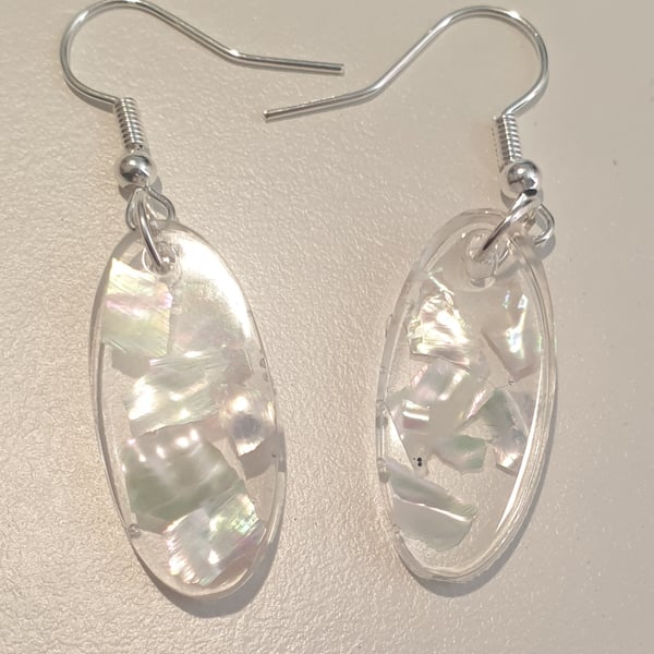 Oval mother of pearl resin earrings