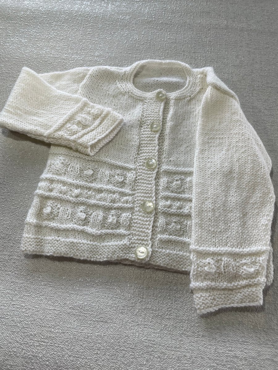 White round neck cardigan
