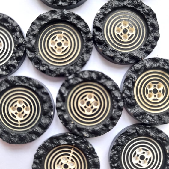 Vintage black 22mm buttons with white decreasing circles, 4 holes, raised edge