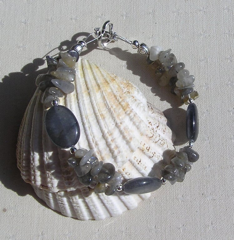 Grey Tourmaline & Labradorite Crystal Gemstone Beaded Bracelet "Misty Dawn"