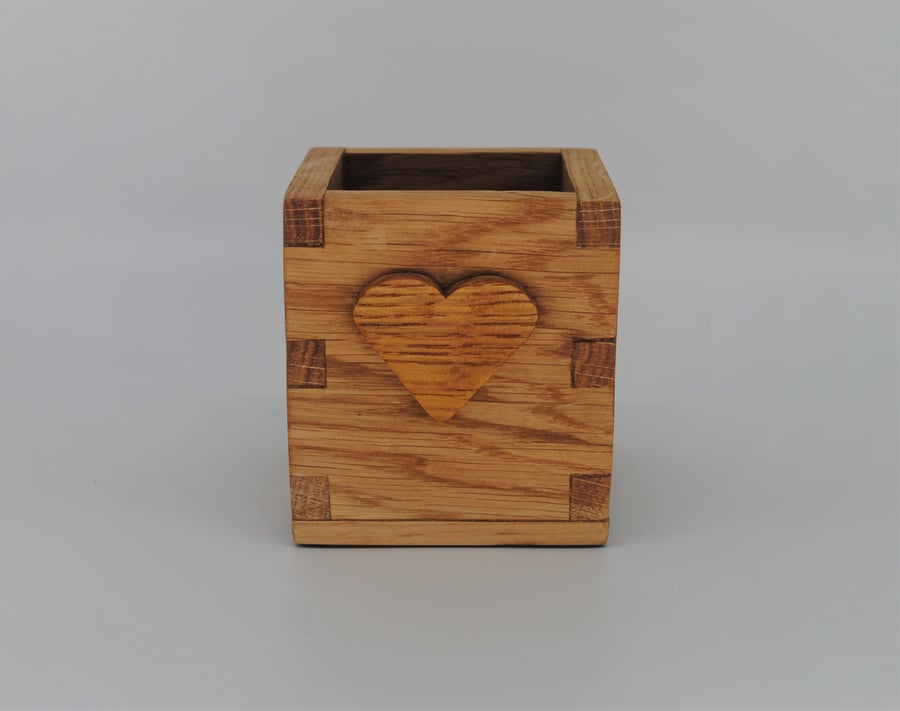 Small Open Wooden Oak Trinket Box - Heart