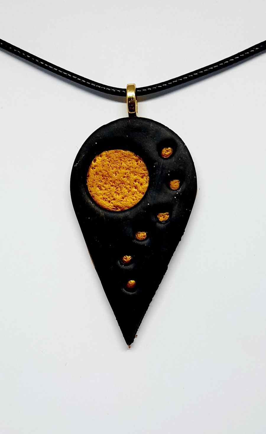 Teddy bear textured pendant 