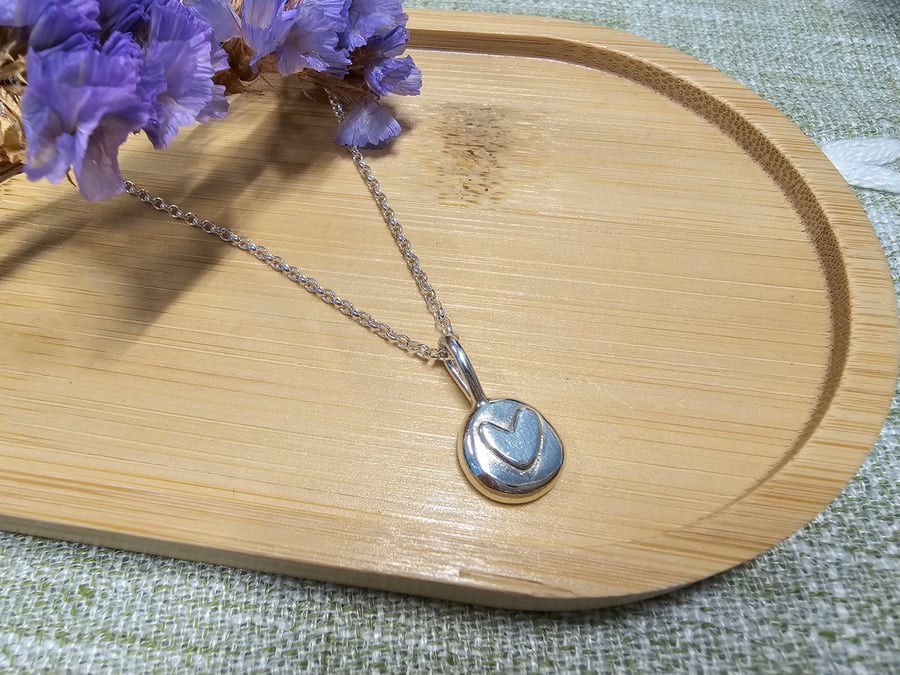 Sterling silver pebble heart pendant 