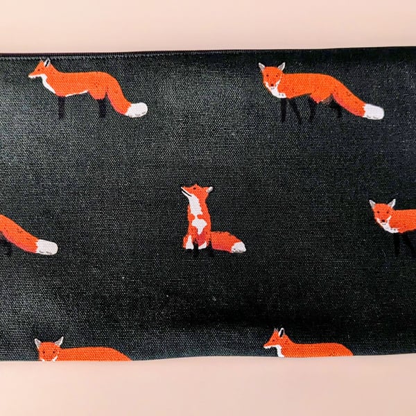 Knitting needle case made in Sophie Allport Foxes cotton fabric