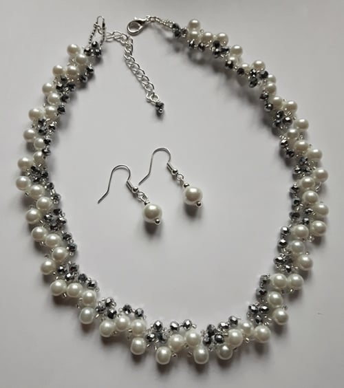 Pearl glass Bead NECKLACE  set VINTAGE style SILVER WHITE glass 16"