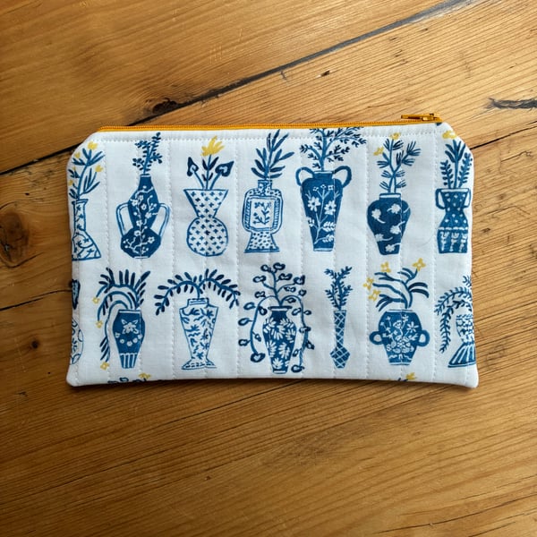 Blue And White Vase Print Quilted Fabric Organiser Pouch