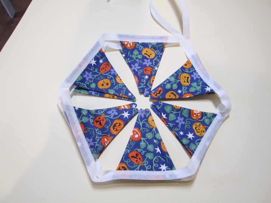 Mini Glow in the Dark Pumpkin Bunting