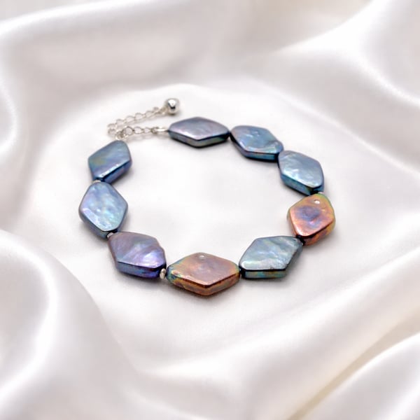 Navy baroque freshwater pearl bracelet in sterling silver