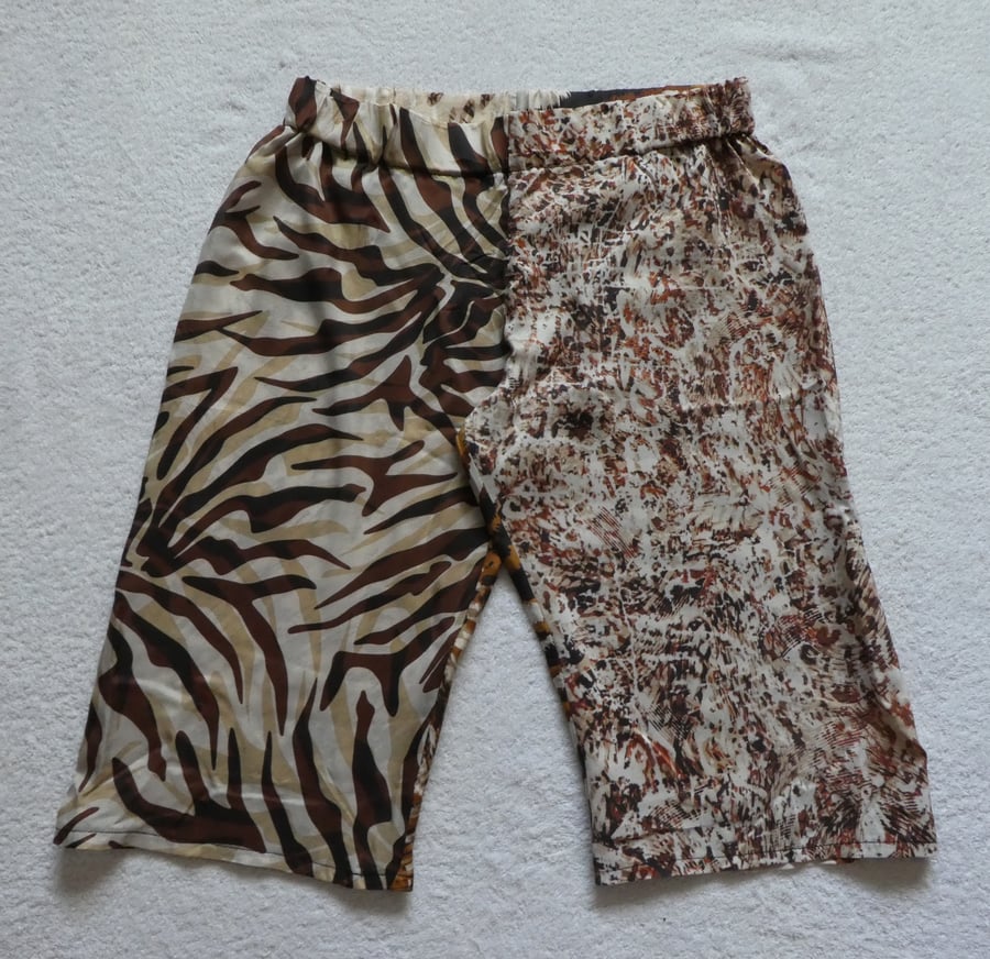 Silk Mid Length Multi Patterned Trousers Elasticated Waist. Ladies S-M. Brown