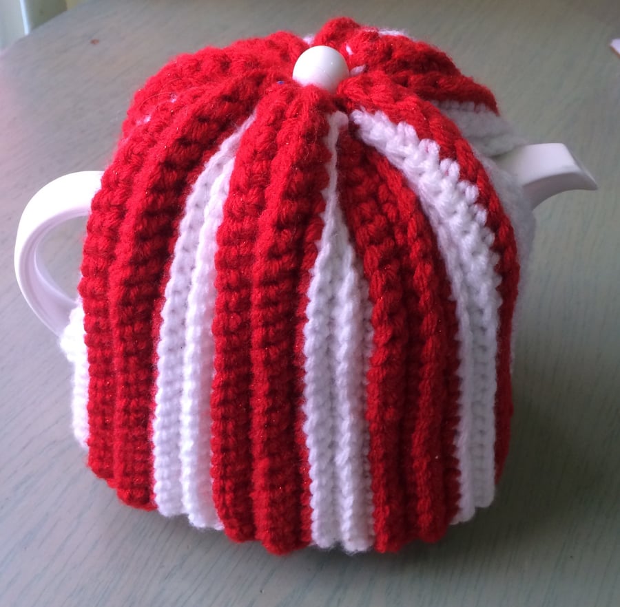 Lovely crocheted tea cosy 
