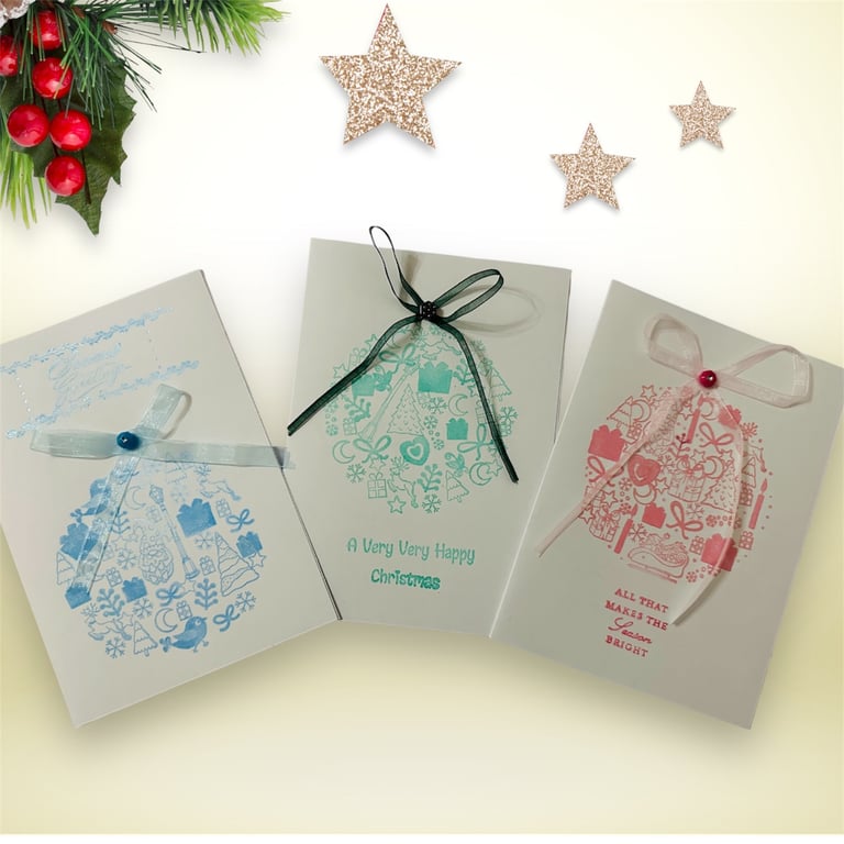 Pack of 2 bauble inspired luxury cards with ribbons, beads and inner inserts 