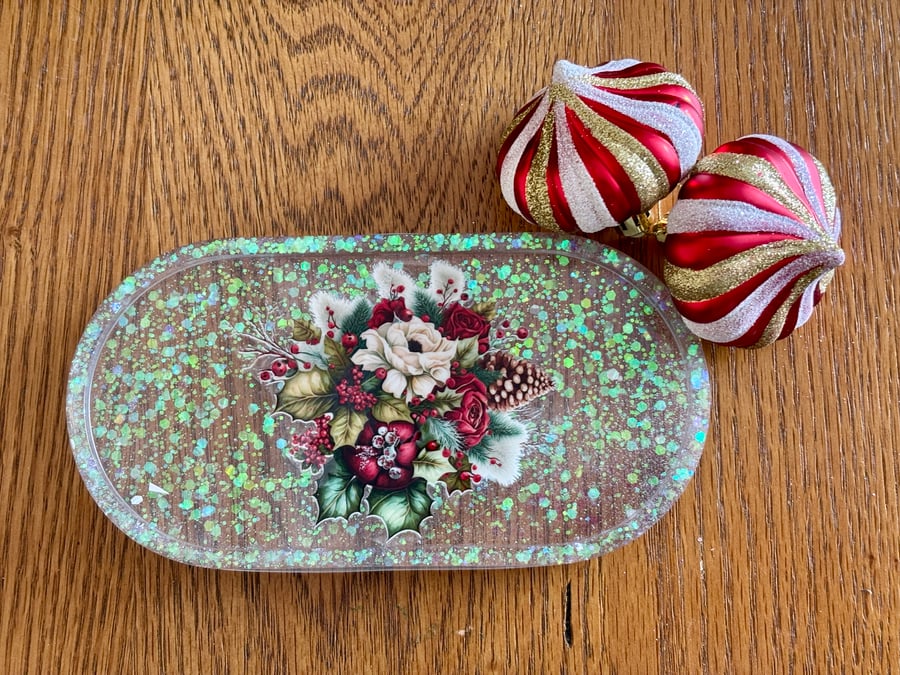 Christmas Trinket Or Small Mug Tray In White Sequined Glitter.