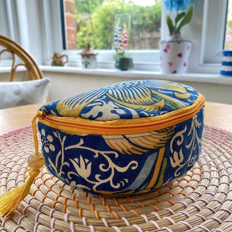 Handmade zipped purse or jewellery case in William Morris Kennet fabric